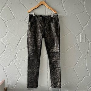 Buffalo Viva Skinny Jeans Black and Silver Snakeskin Print